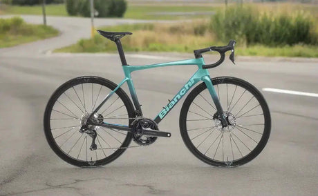 Alquiler de Bicicletas en Pollença 2026: Rutas a Sa Calobra y el Faro de Formentor
