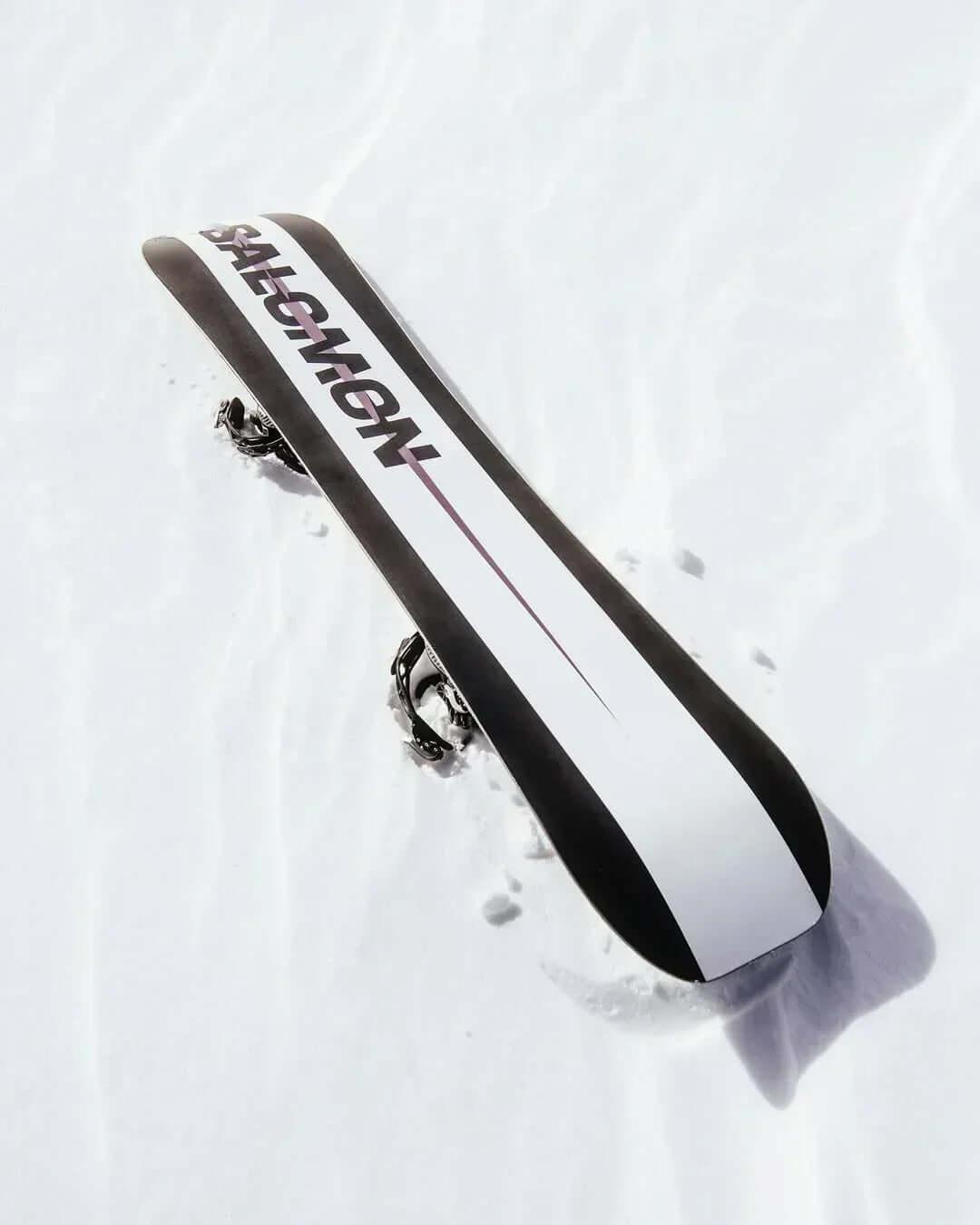 Snowboardverleih in Soldeu GrandValira: Board und Schuhe